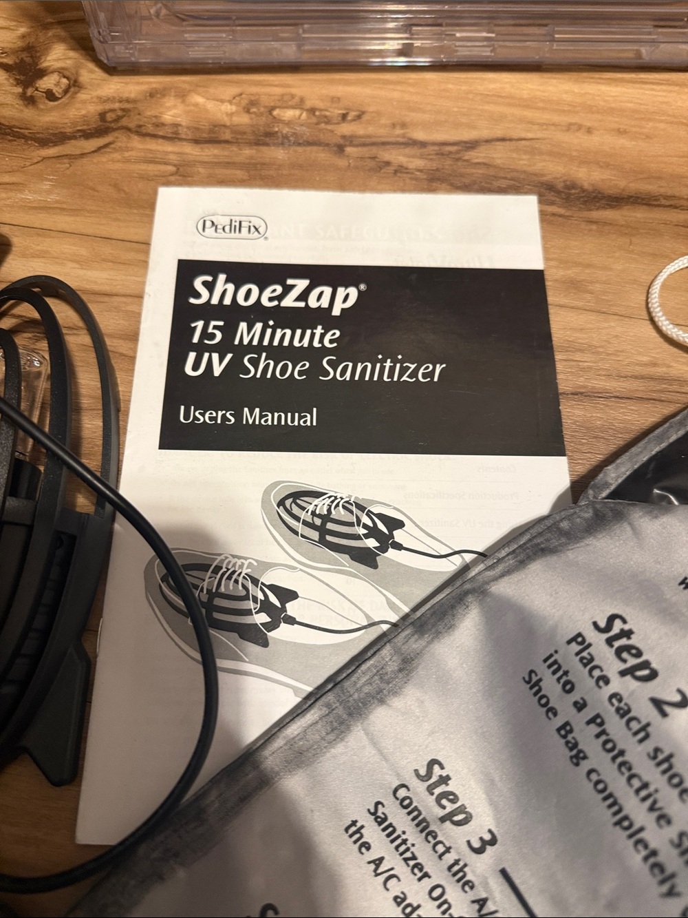 ShoeZap UV Shoe Sanitizer with Drawstring Storage Bag - Silver/Black - Picture 2 of 4